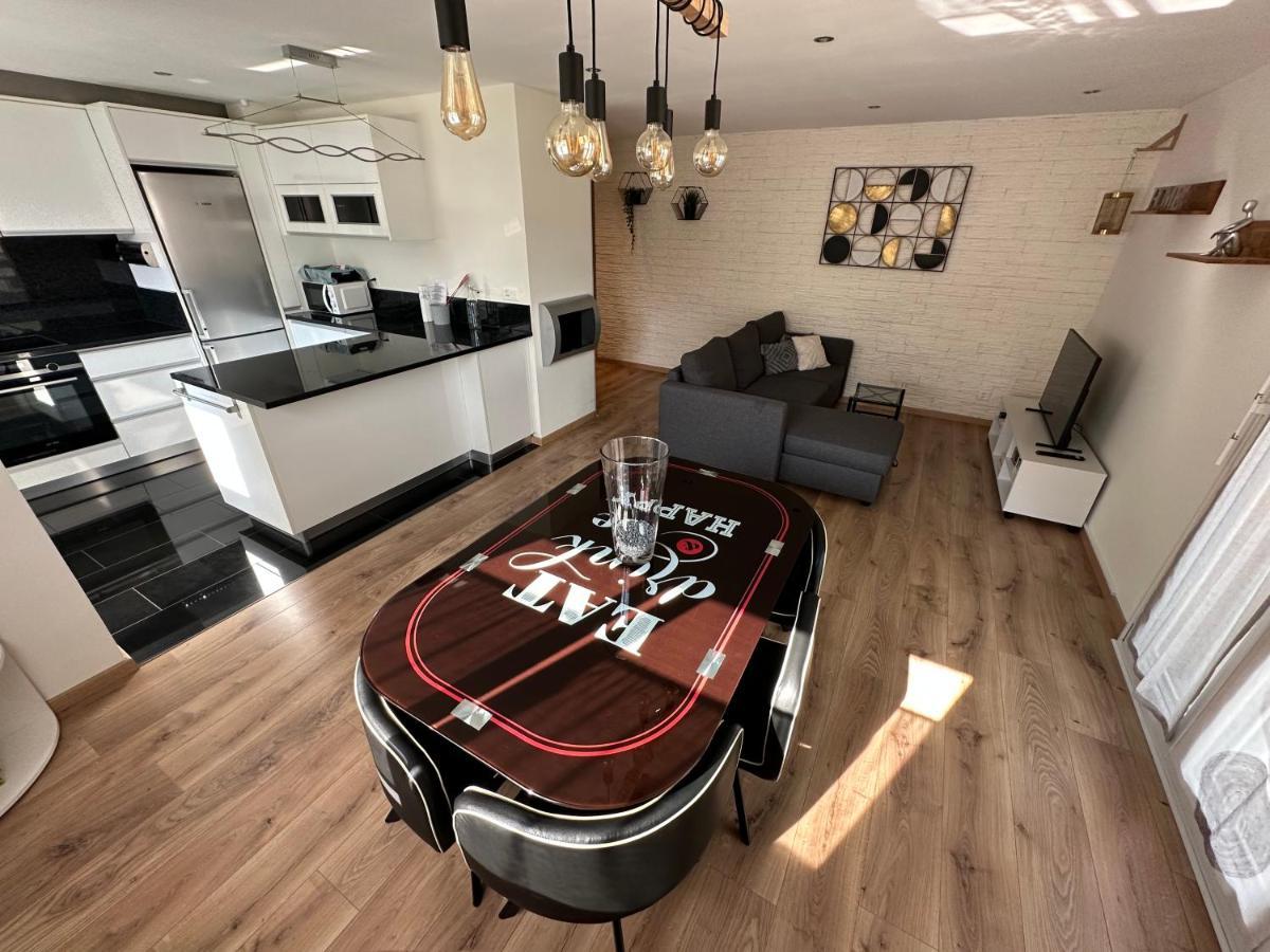 Gruyere Alpes Appartement 3 Chambres Bbq Parking Neirivue Exterior foto